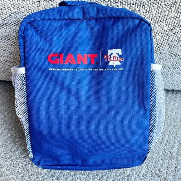 2024 Phillies Phanatic Lunch Box -Brand New! - Picture 3 of 5